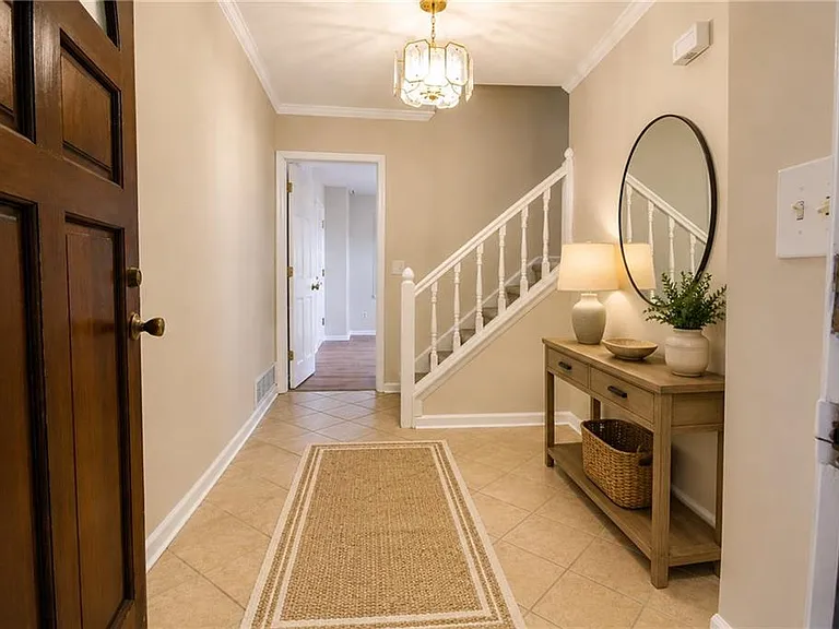 3470 Clubland Dr — Photo 3