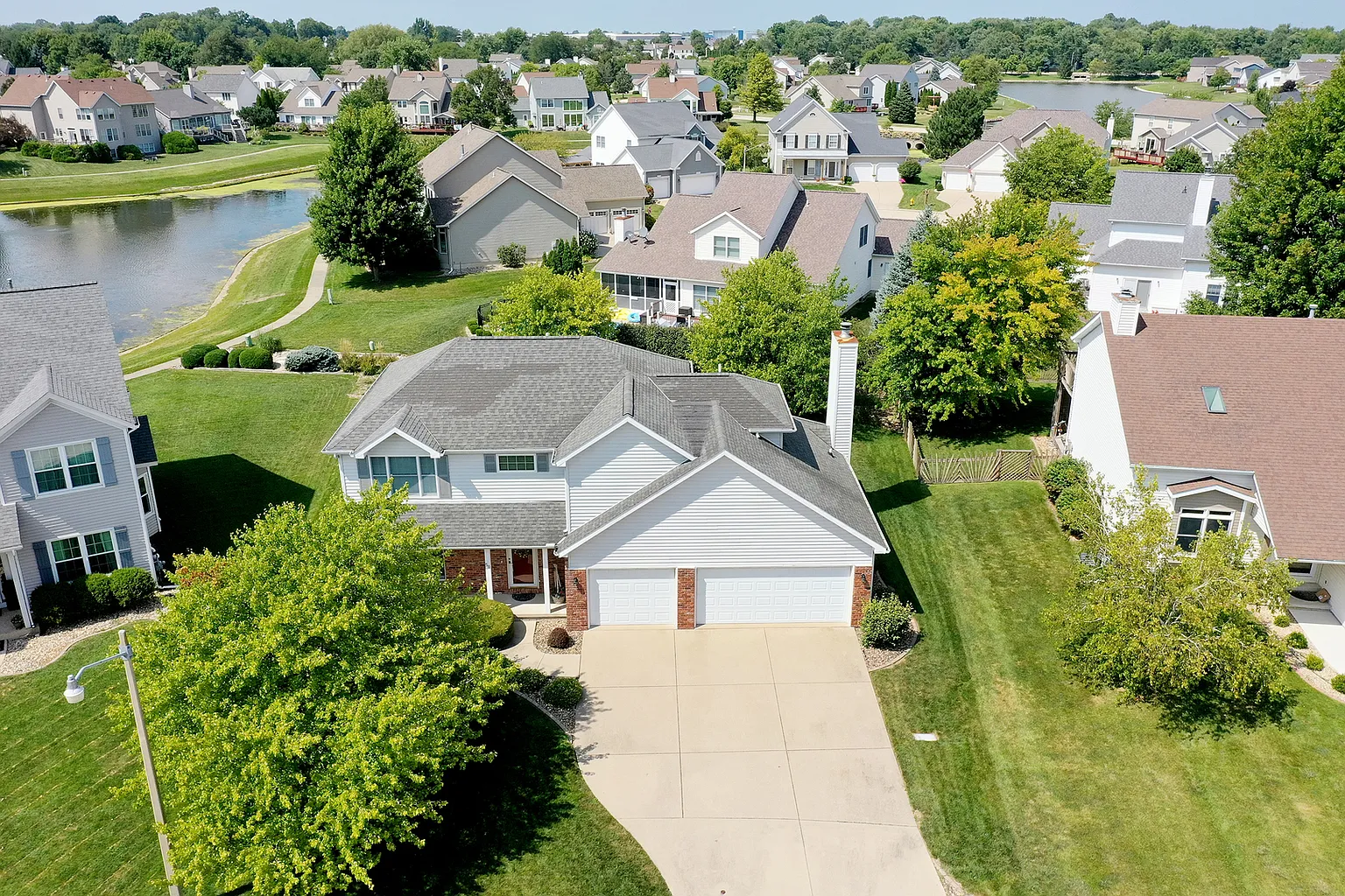 50 Prenzler Dr photo 1