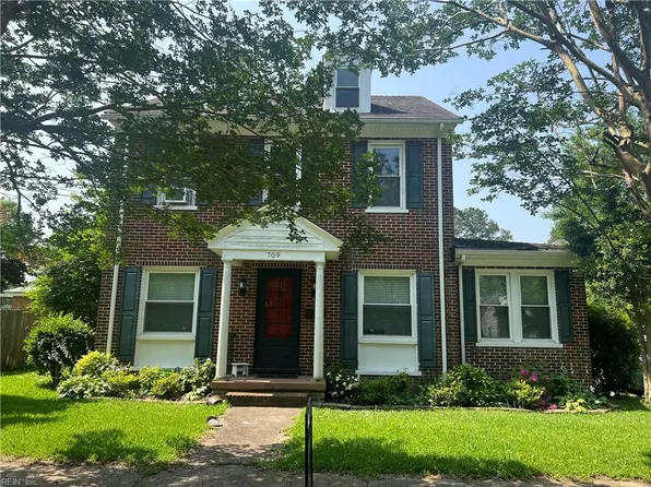 709 Smith St, Suffolk, VA 23434