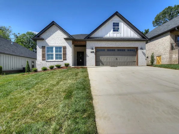 774 Hunts Terrace Dr, Kingsport, TN 37663