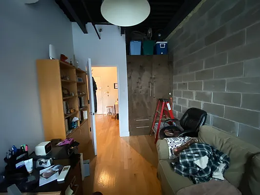 Rented by Smart City Real Estate LLC | media 16