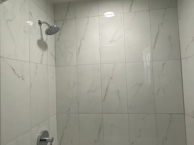 555 Glencove Dr — Photo 21