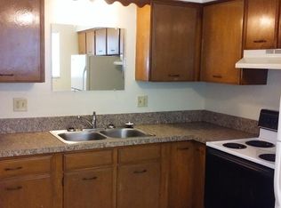 4221 N Grand River Ave APT 11, Lansing, MI 48906
