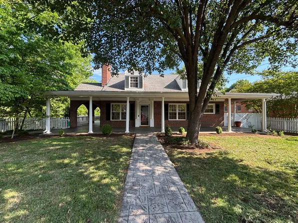 3479 Overbrook Dr, Roanoke, VA 24018