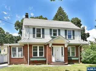 20 Courier Pl, Rutherford, NJ 07070