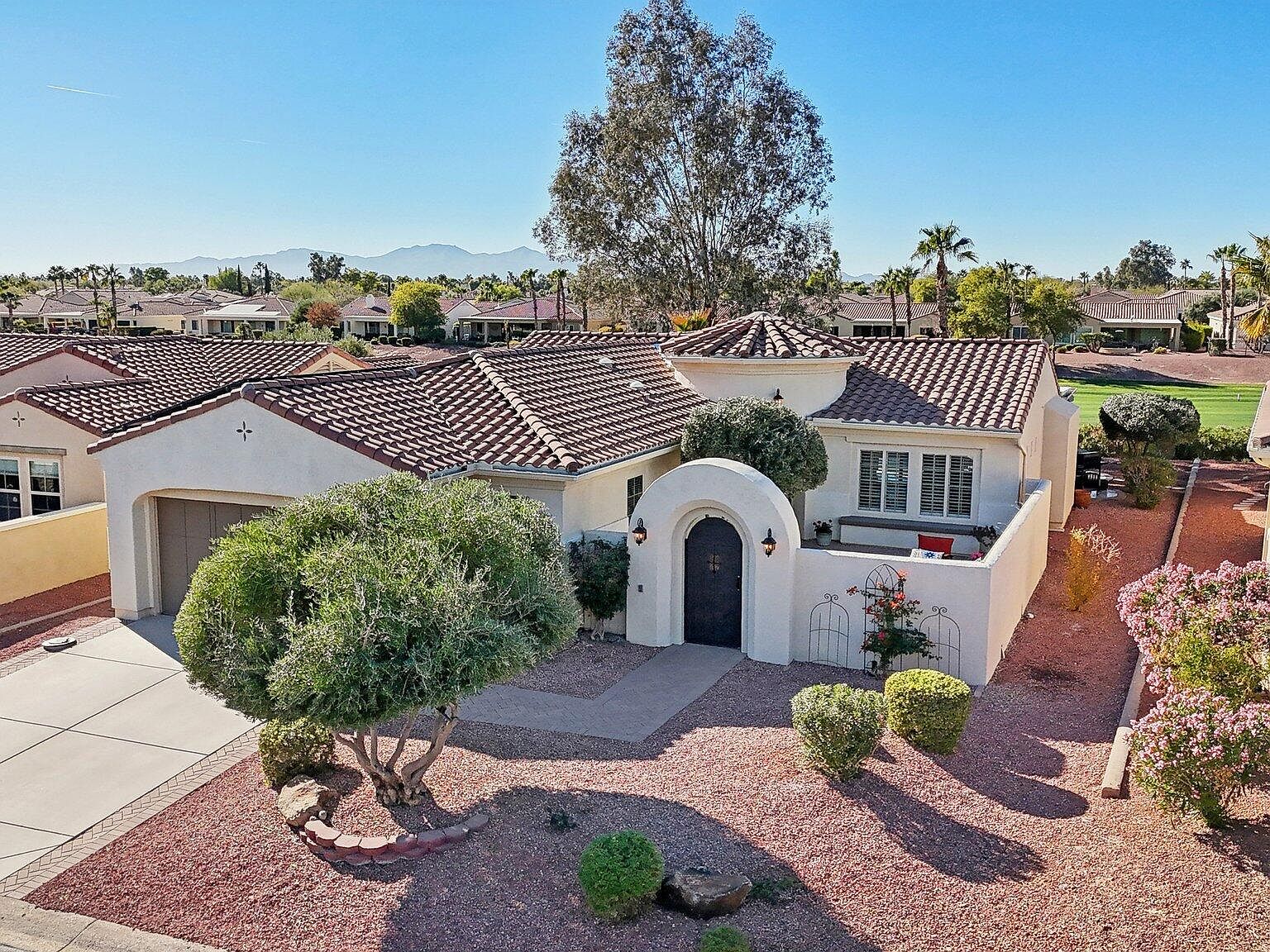 22728 N Arrellaga Dr