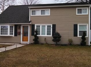 86 Leber Ave, Carteret, NJ 07008