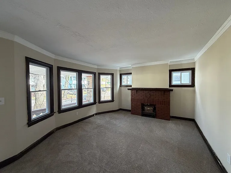 14102 Glenside Rd — Photo 11