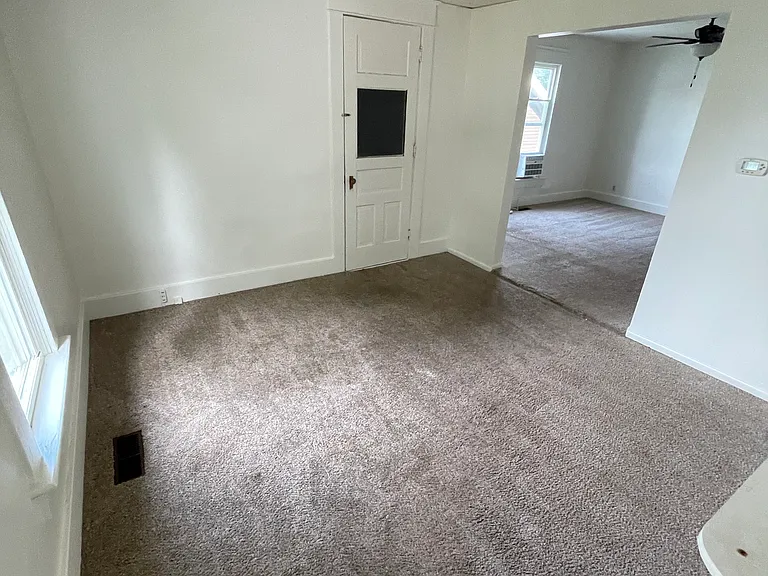 220 Maple St — Photo 7