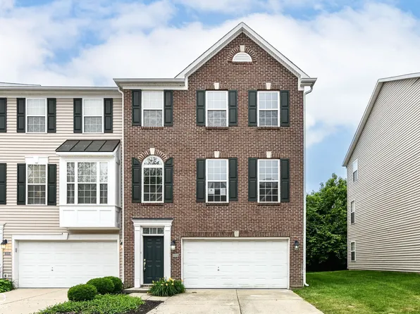 3327 Decker Ridge Dr, Indianapolis, IN 46268