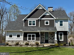 4413 Lynwood Dr, Spring Grove, PA