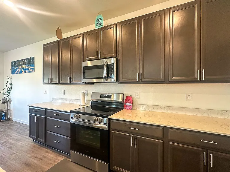 9037 Borrowdale Ln — Photo 18
