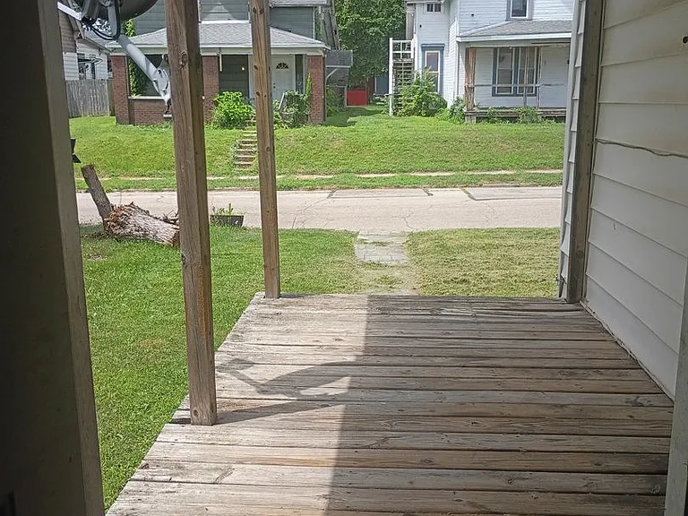 502 & 502 1/2 S Mound St - Right Next to Downtown Muncie — Photo 18