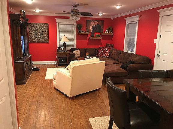 5th image of 302 Butler Dr