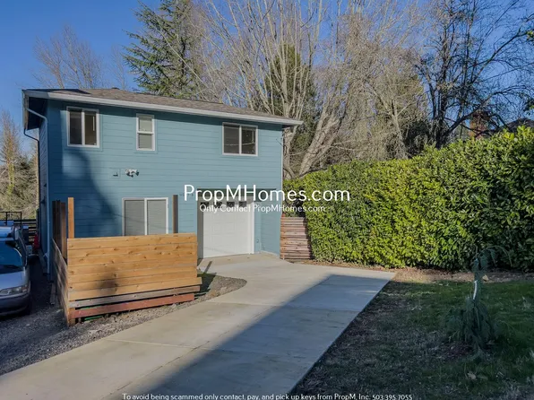 9597 SE Crystal View Dr Unit B, Portland, OR 97266