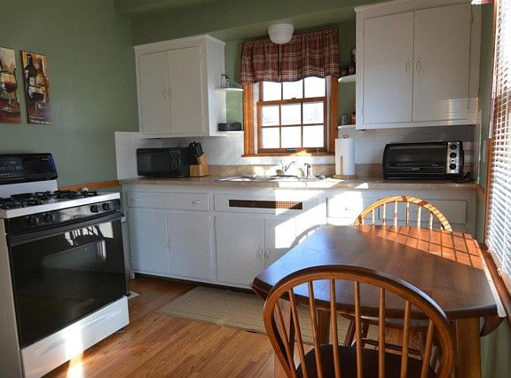 3rd image of 2505 N Sherman St