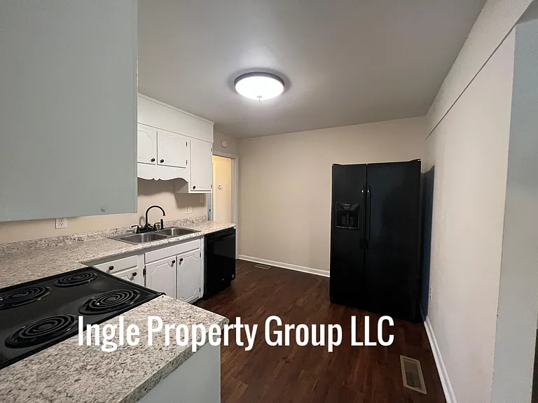 5418 Hampton Rd — Photo 3