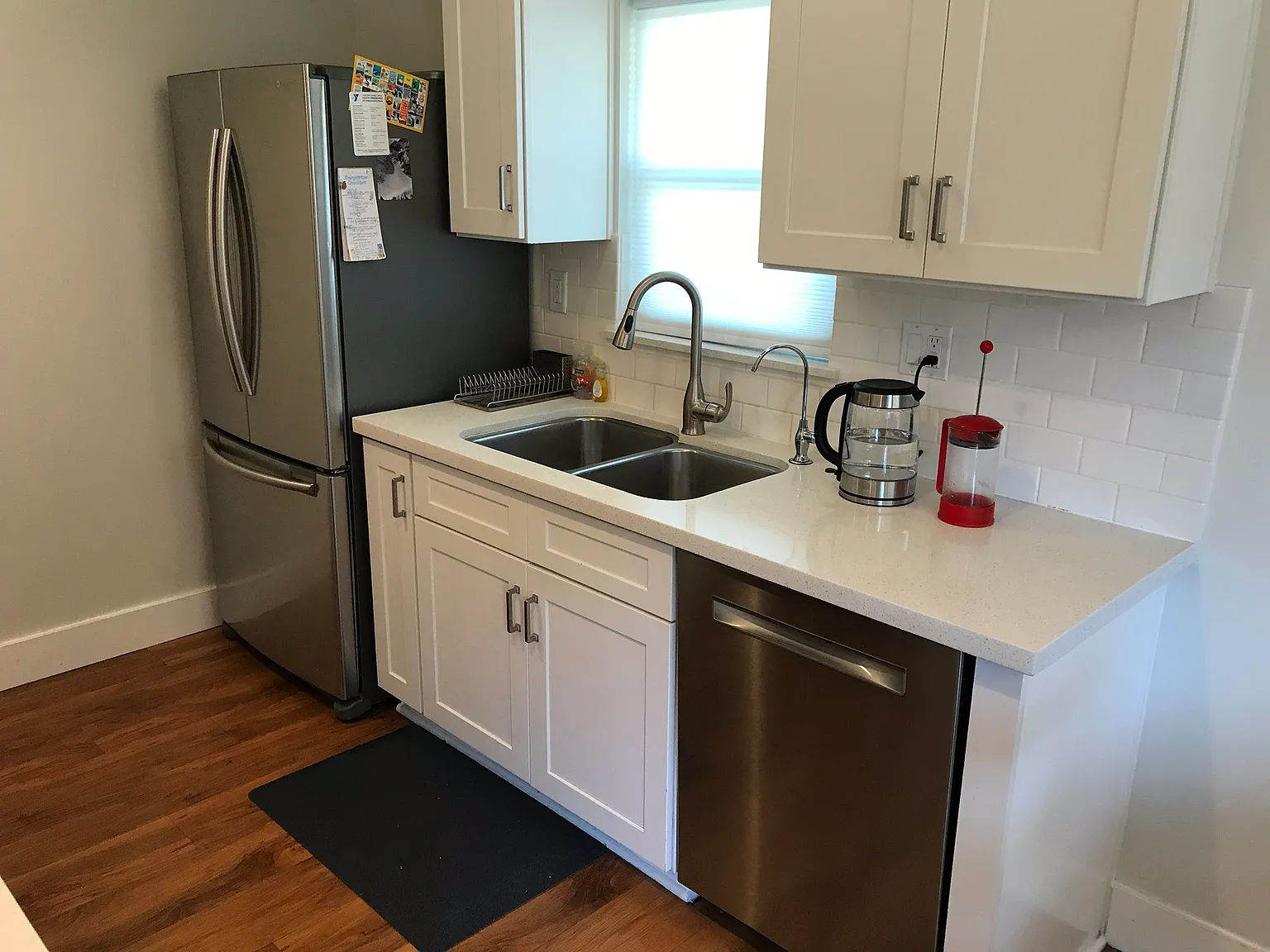 835 Empire Ave — Photo 3