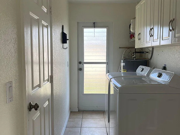 1395 Hayworth Rd — Photo 30