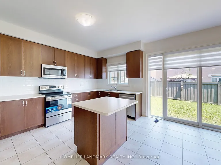 1533 Devine Point — Photo 16