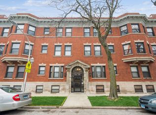 1104 E 46th St UNIT 104, Chicago, IL 60653