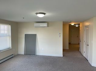 1 5th St APT 204, Dover, NH 03820