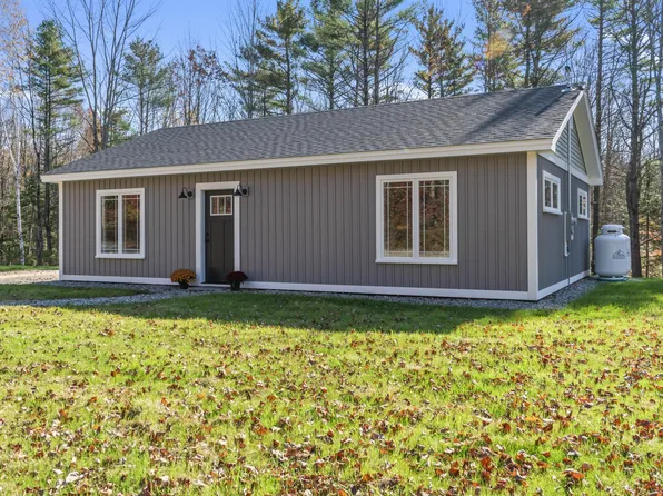 15 Cunningham Farms Road, Nobleboro, ME 04555