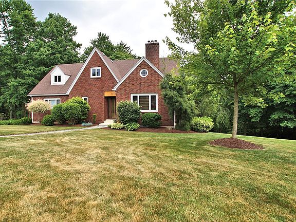 2nd image of 4515 Evergreen Dr