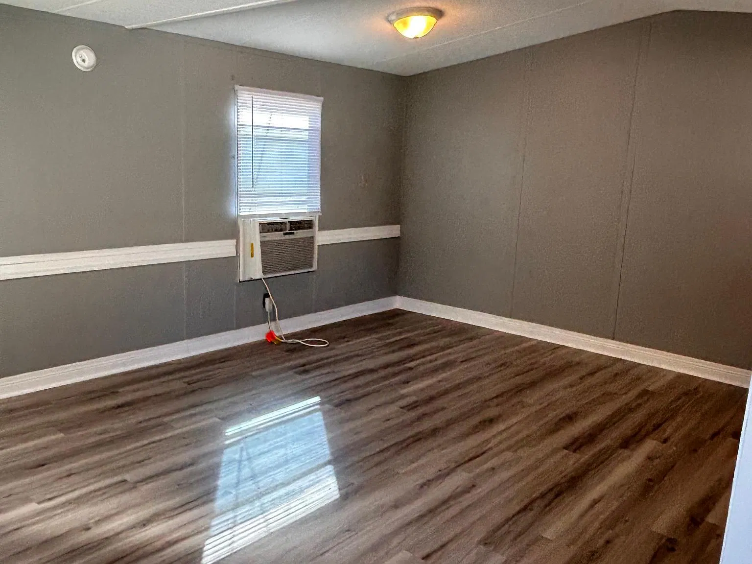 50 Rose Rd — Photo 2