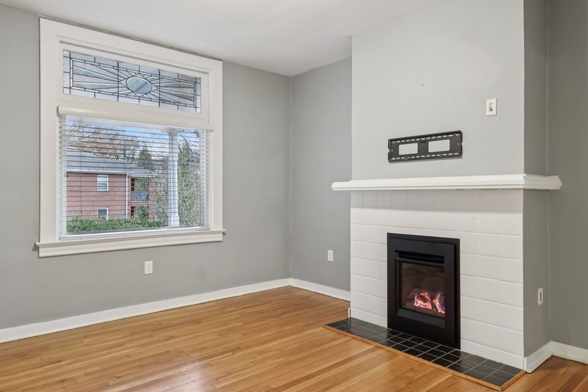 next background image