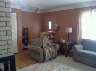1577 Greenbrier St, Saint Paul, MN 55106