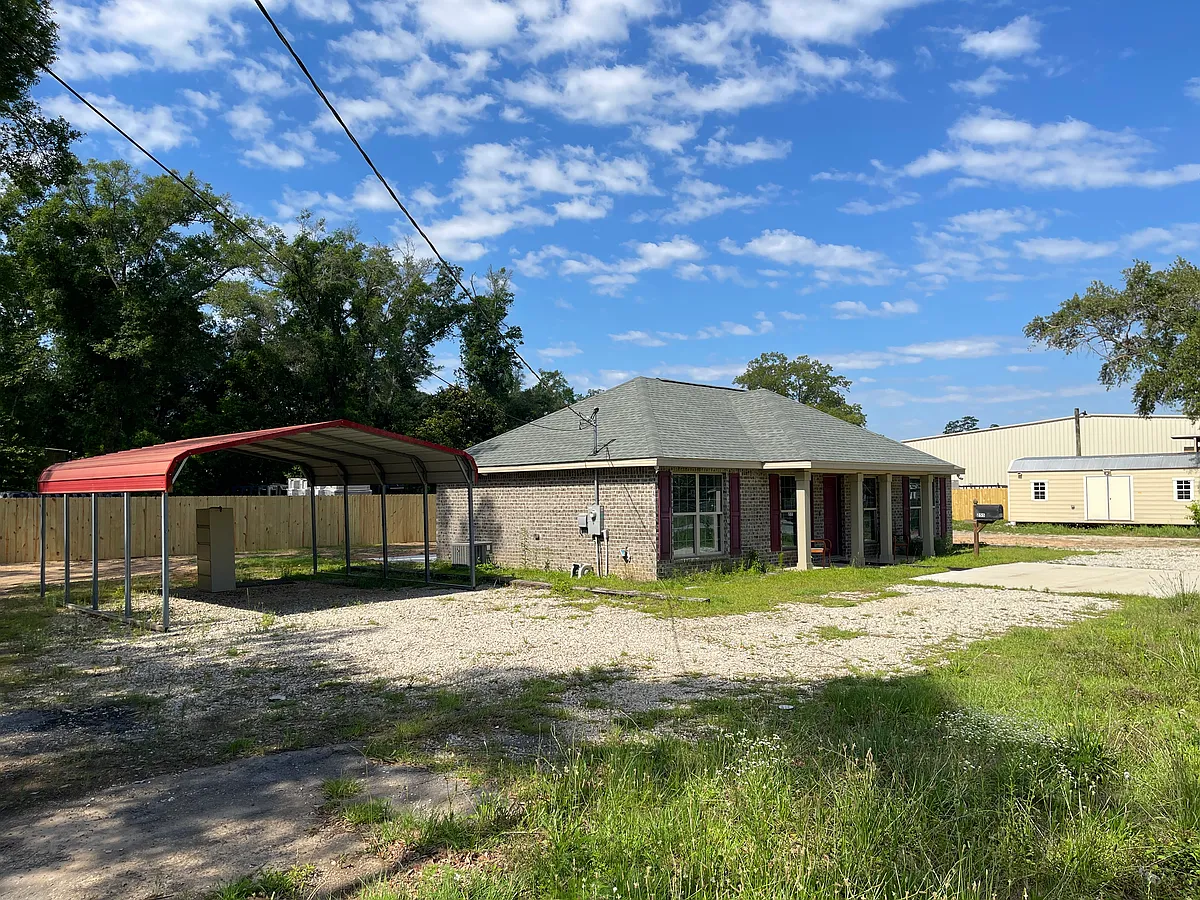Building Photo - 255 Kenmore Rd