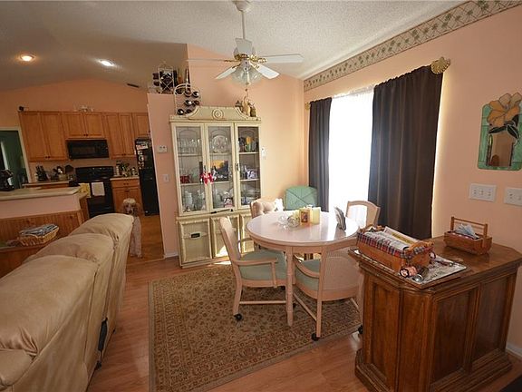 4th image of 2241 SW Almansa Ave