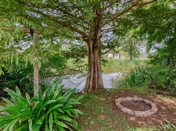 10013 River Run Estates Dr, Saint Amant, LA 70774