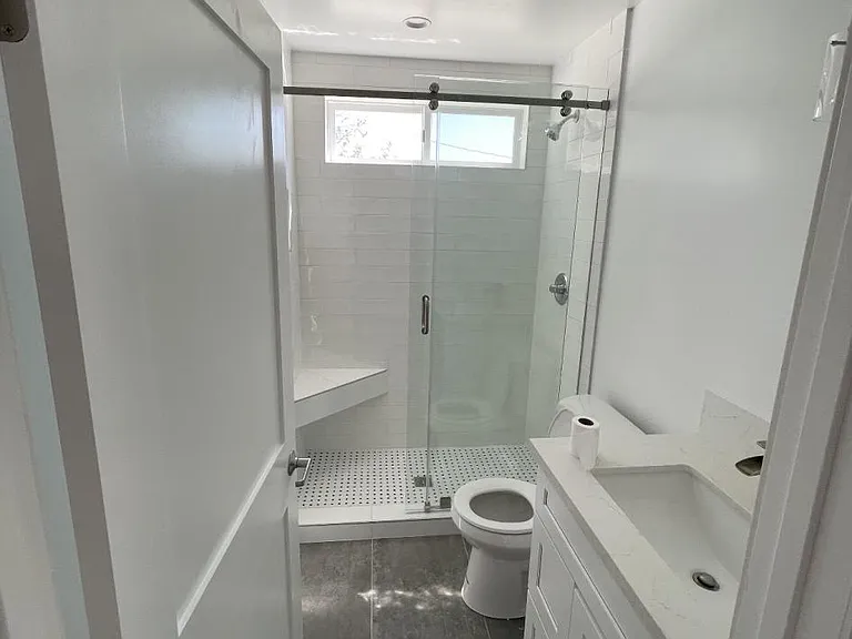 8602 Penfield Ave — Photo 7