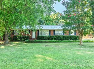 5300 Nevin Rd, Charlotte, NC 28269