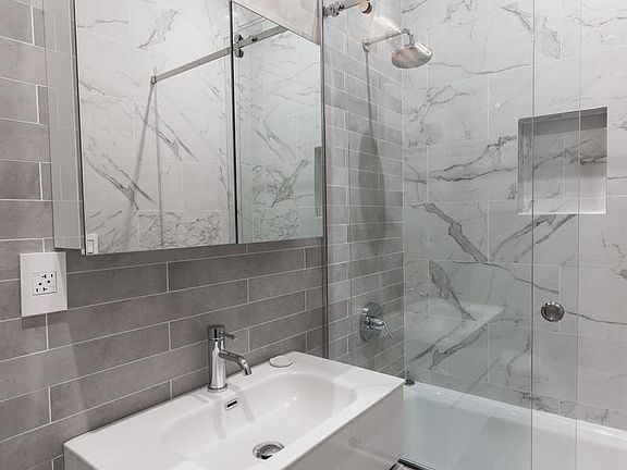 5th image of 50 Macdonough St APT 8