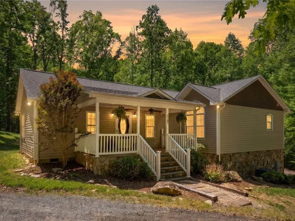 1707 Land Estates Dr, Staley, NC 27355