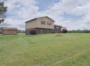 110 Robert Dr, State Road, NC 28676