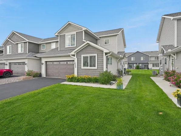 1723 Southpoint Ln, Hudson, WI 54016