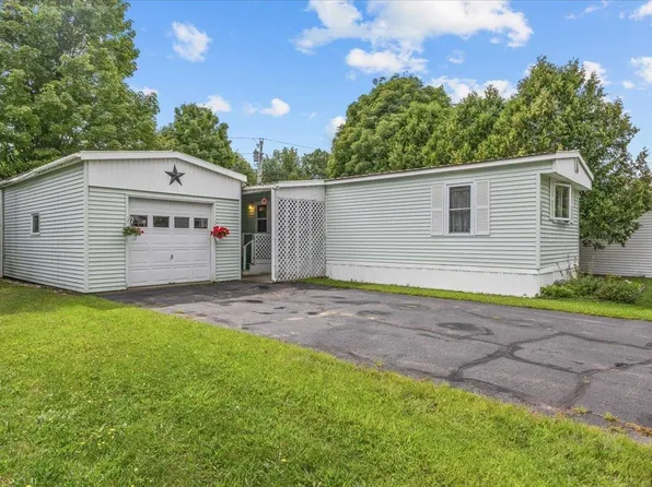 134 Redwood Drive, Hyde Park, VT 05655