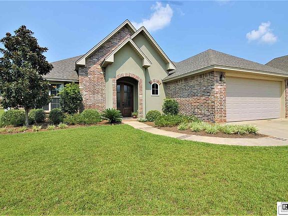 3rd image of 212 Austin Oaks Cir