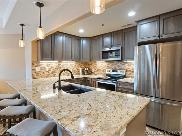 256 Emerald Bay Dr #3A, Lake Ozark, MO 65049