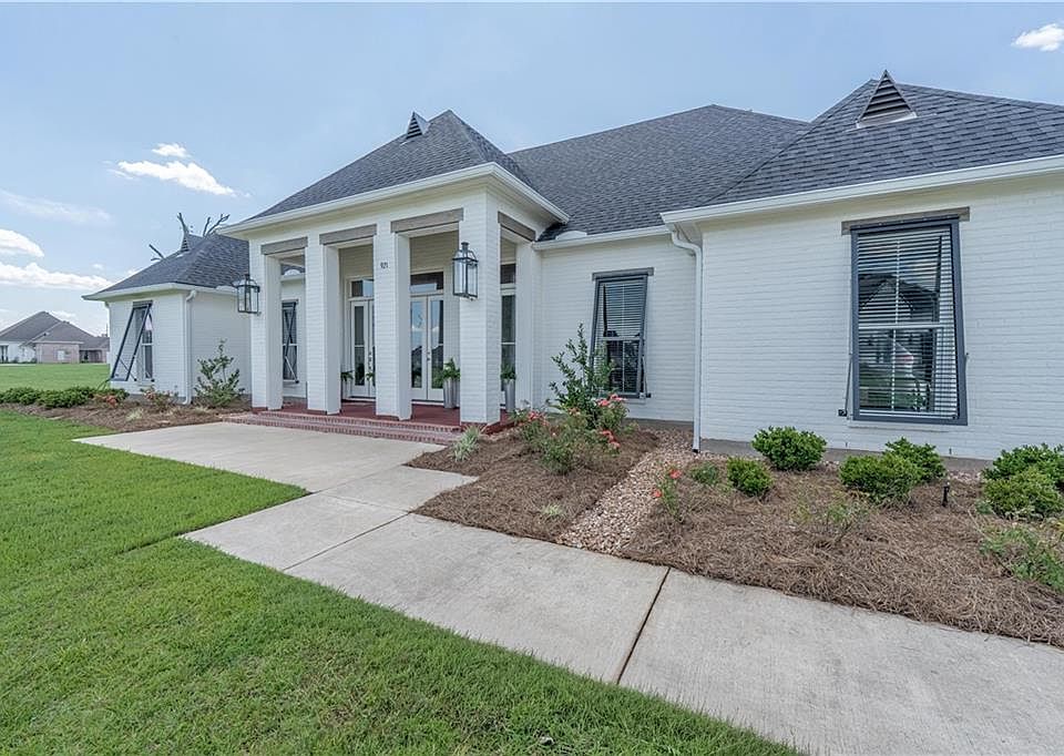 1st image of 921 Calderwood Dr