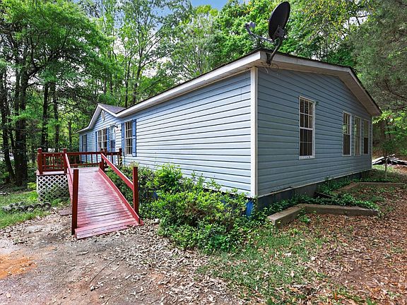 2nd image of 34 Halls Mill Rd