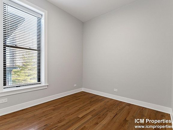 5th image of 354 W Dickens Ave #S4