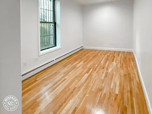 Rented by MySpaceNYC | media 20