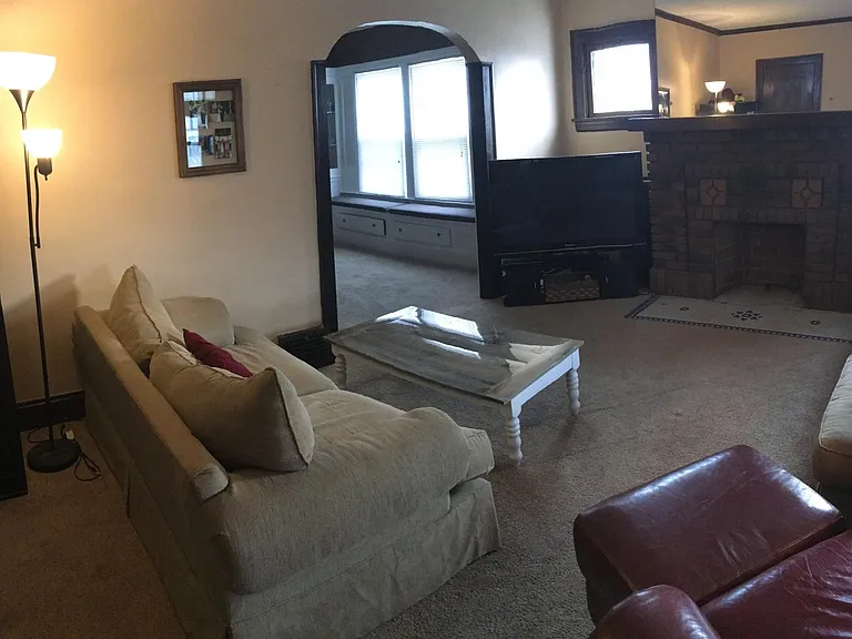 living room photo 2