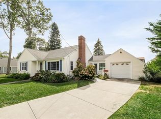 995 Bullocks Point Ave, Riverside, RI 02915