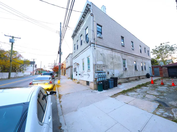 182 Morningstar Road image 3 of 16